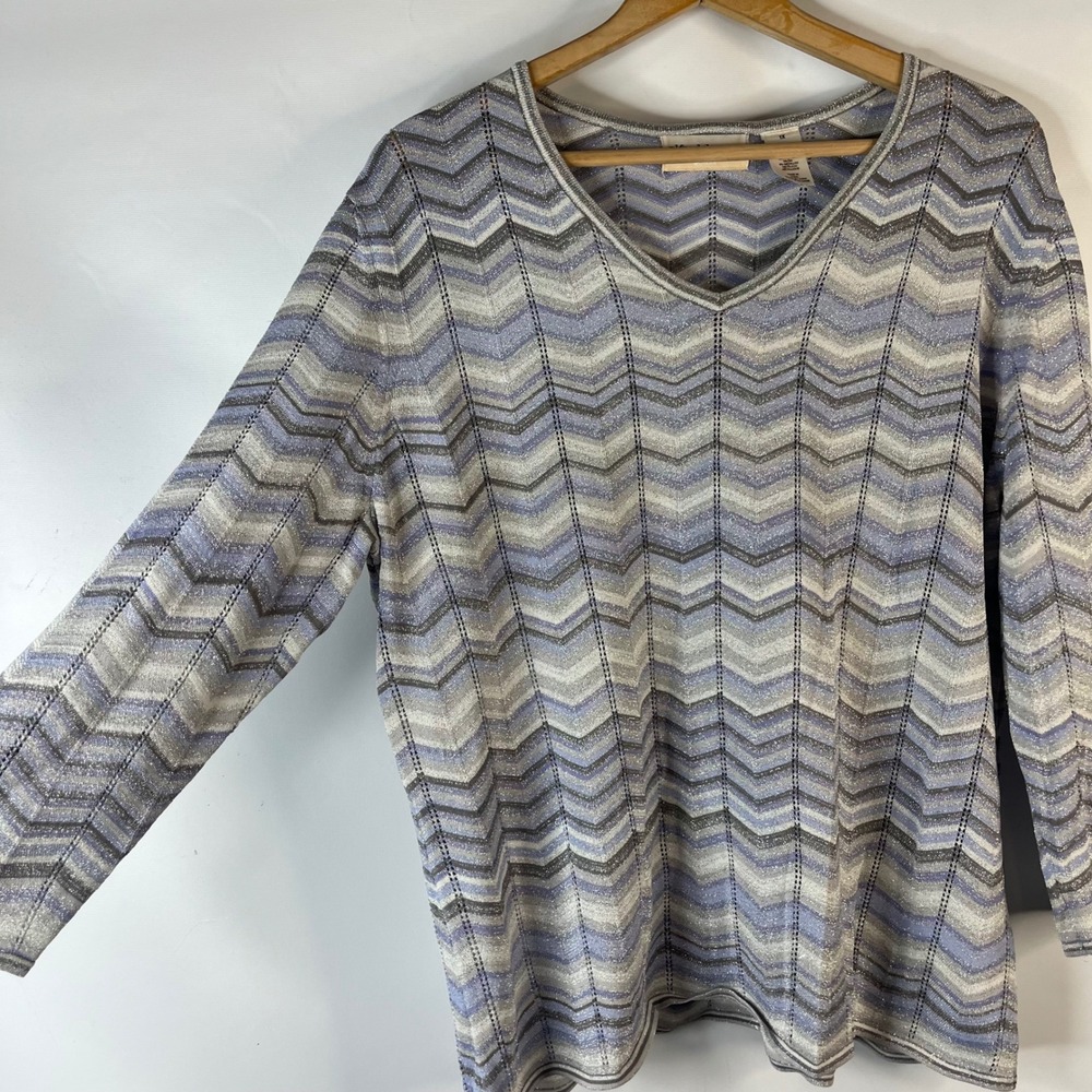 Alfred Dunner Knit Top Women 1X Blue Silver Chevron Metallic V-Neck 3/4 Sleeve - Picture 2 of 8